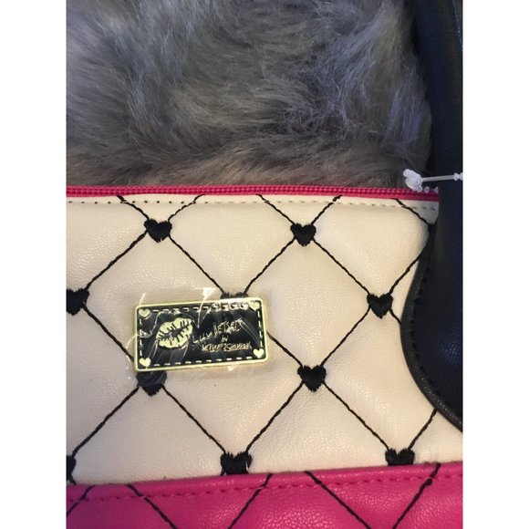 Betsey Johnson Fuchsia Pink Handbag or Crossbody Purse NWOT - Picture 2 of 11